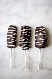 Disneyland Inspired Chocolate Covered Pineapple Spears // magicaltreatsathome.com