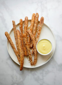 Banana Pudding Churros // magicaltreatsathome.com