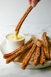 Banana Pudding Churros // magicaltreatsathome.com