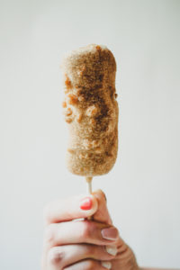 Churro Marshmallow Wand // magicaltreatsathome.com