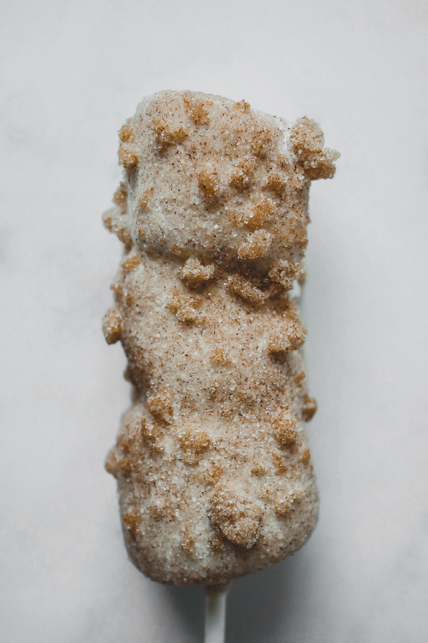 Churro Marshmallow Wand // magicaltreatsathome.com