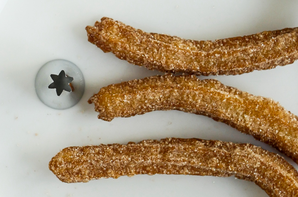 Churro Piping Tips // stirandstrain.com