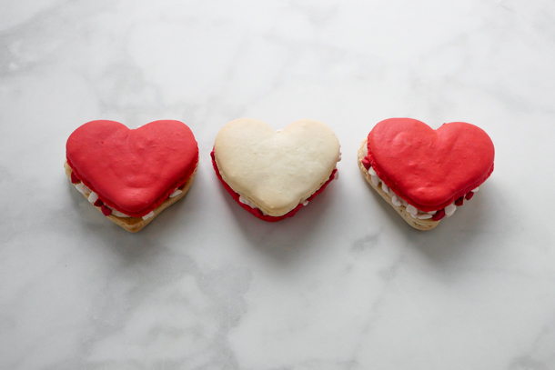 Heart Macarons for Valentine's Day // magicaltreatsathome.com