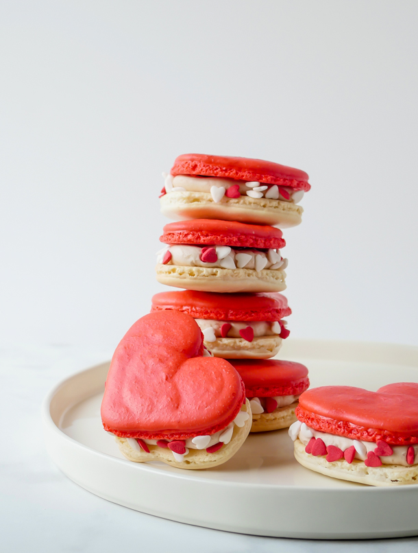 Heart Macarons for Valentine’s Day // magicaltreatsathome.com