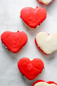 Heart Macarons for Valentine's Day // magicaltreatsathome.com