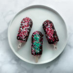 5 Minute Treats: Hand Dipped Ice Cream Bars // magicaltreatsathome.com