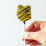 Mickey Mouse Vanilla Cake Pop // magicaltreatsathome.com