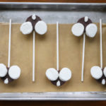 Bunny Butt Cake Pops // magicaltreatsathome.com