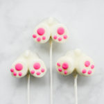 Bunny Butt Cake Pops // magicaltreatsathome.com