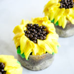 African Sunshine Sunflower Cupcake // magicaltreatsathome.com