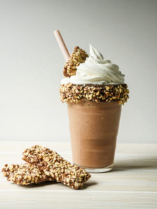 Almond Mocha Shake // magicaltreatsathome.com