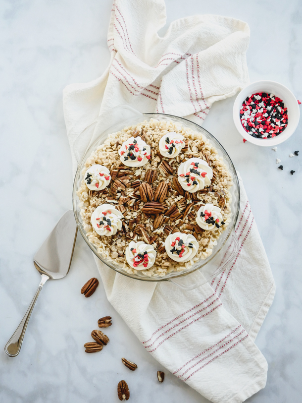 Pecan Pie Crispy Treat // magicaltreatsathome.com